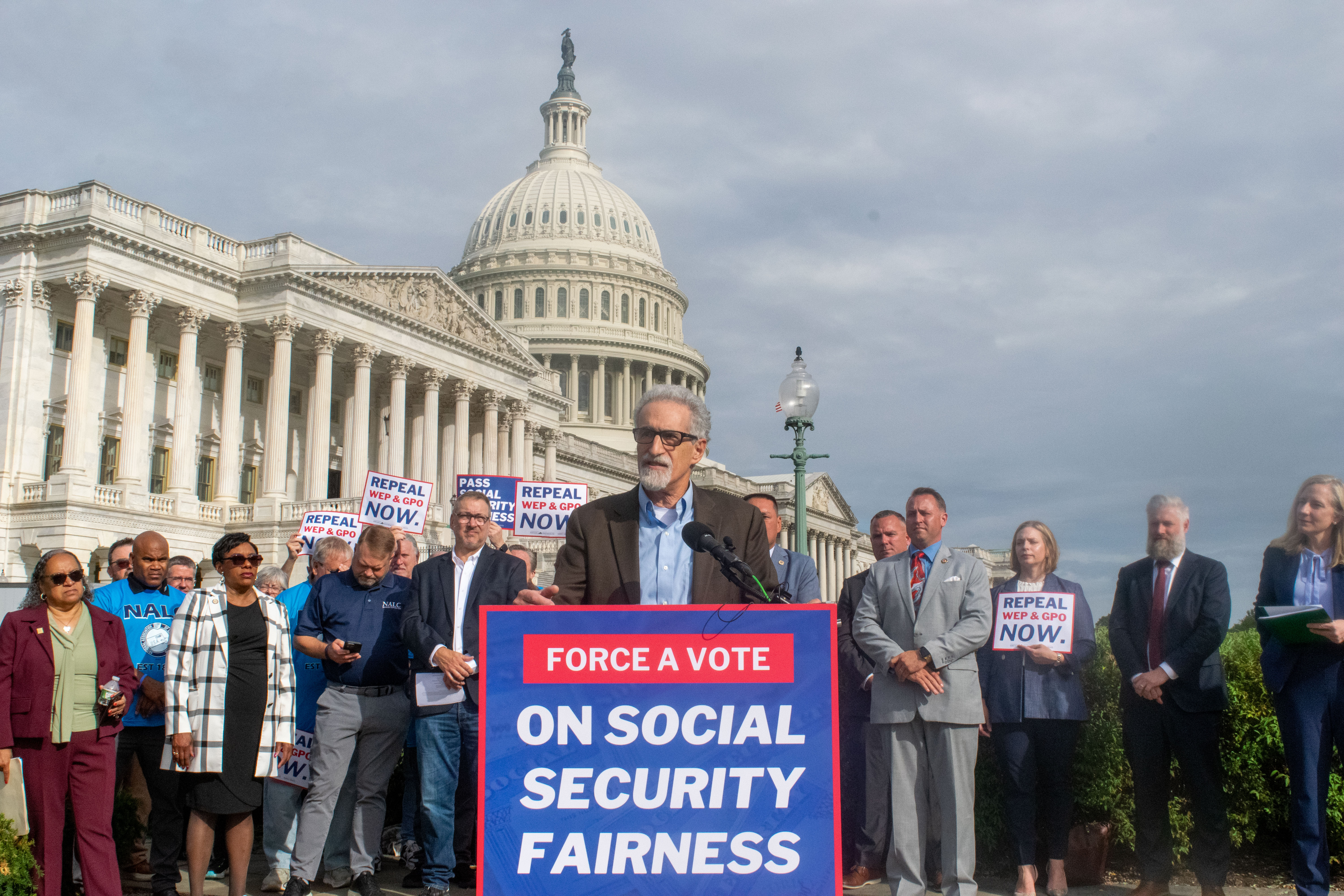 APWU President Mark Dimondstein Speaks on Capitol Hill in Support of the Social Security Fairness Act