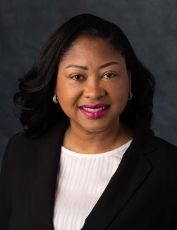 Headshot of APWU National Business Agent Pamela Smith