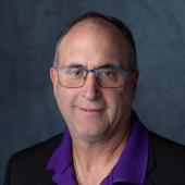 Headshot of APWU National Business Agent Vince Tarducci