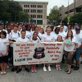 APWU members at rally in Milwaukee