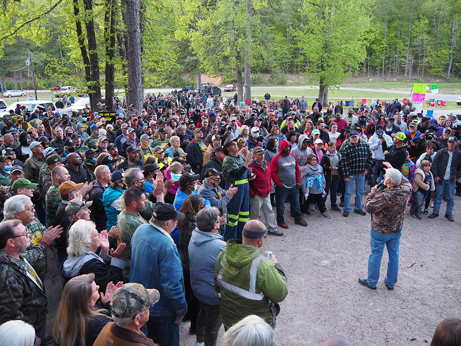 UMWA Members surrounding International President Cecil Roberts 